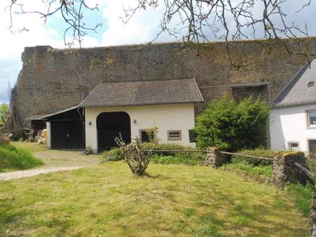 Nebengebäude - Zweifamilienhaus in 54568 Gerolstein mit 240m² kaufen