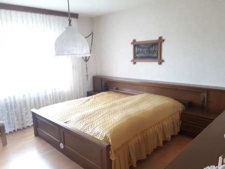 Schlafzimmer Erdgeschoss Schlafzimmer Erdgeschoss - Einfamilienhaus in 54586 Schüller mit 130m² kaufen