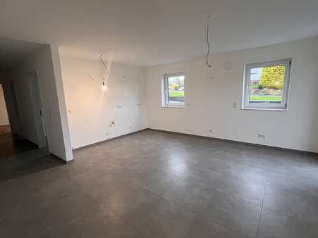Wohnz.-/Essz./Küche Souterrain Wohnz.-/Essz./Küche Souterrain - Souterrain-Wohnung in 56766 Ulmen mit 75m² kaufen