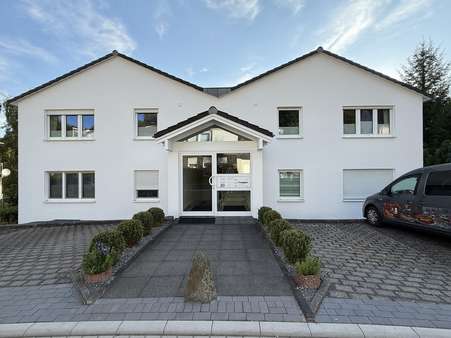 Vorderansicht Vorderansicht - Mehrfamilienhaus in 54550 Daun mit 478m² kaufen