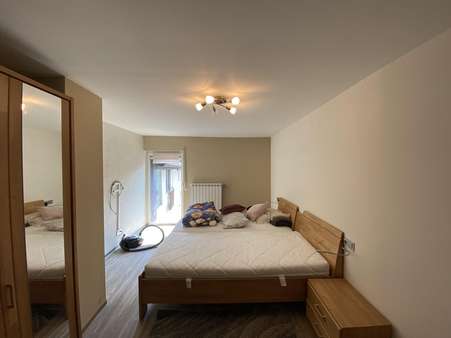 Schlafzimmer - Zweifamilienhaus in 54497 Morbach mit 195m² kaufen