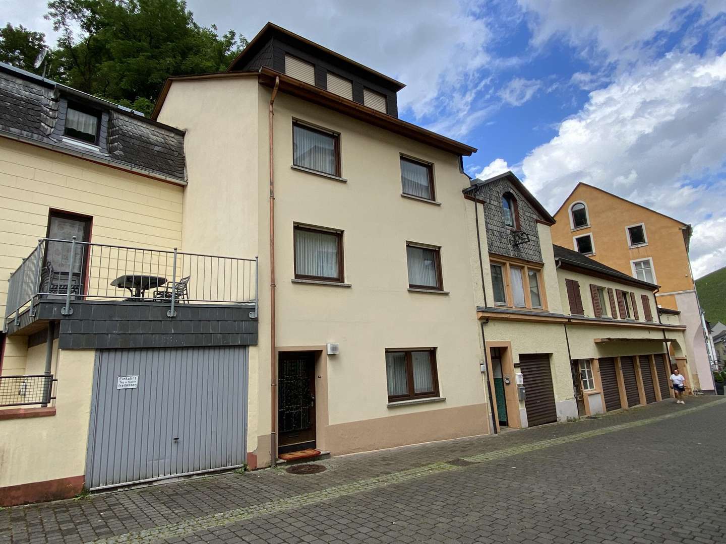 Außenansicht - Reihenmittelhaus in 54470 Bernkastel-Kues mit 172m² kaufen