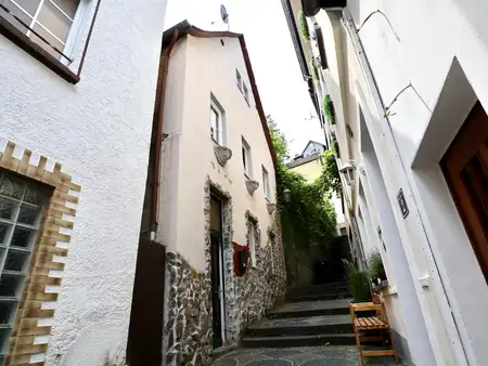 Renoviertes Einfamilienwohnhaus mit herrlicher Terrasse im Herzen von Cochem 