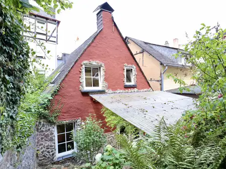 Renoviertes Einfamilienwohnhaus mit herrlicher Terrasse im Herzen von Cochem 