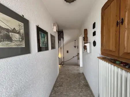 Einfamilienhaus mit Balkon und Weitblick
