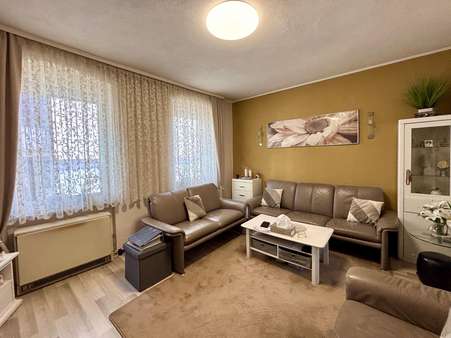 Wohnzimmer - Reihenmittelhaus in 54516 Wittlich mit 96m² kaufen
