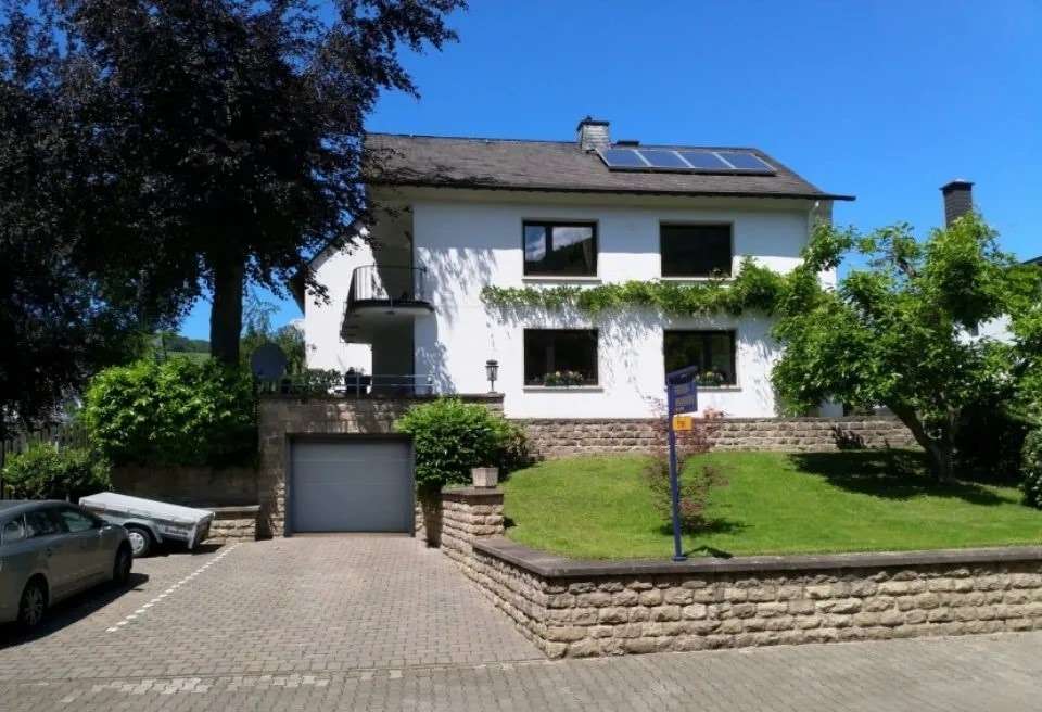 Straßenansicht Straßenansicht - Einfamilienhaus in 54470 Bernkastel-Kues mit 287m² kaufen