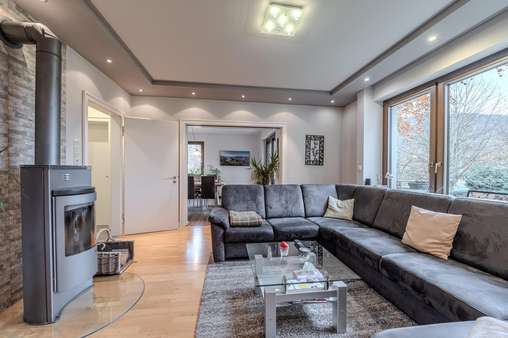 Wohnzimmer EG Wohnhaus Wohnzimmer EG Wohnhaus - Einfamilienhaus in 54470 Bernkastel-Kues mit 287m² kaufen