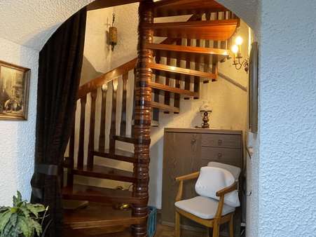 Spiraltreppe - Einfamilienhaus in 54470 Bernkastel-Kues mit 66m² kaufen