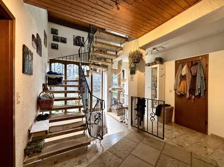Flur OG - Einfamilienhaus in 54317 Riveris mit 284m² kaufen
