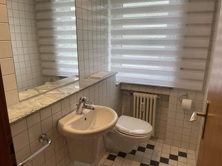 Gäste WC - Mehrfamilienhaus in 54497 Morbach mit 418m² kaufen