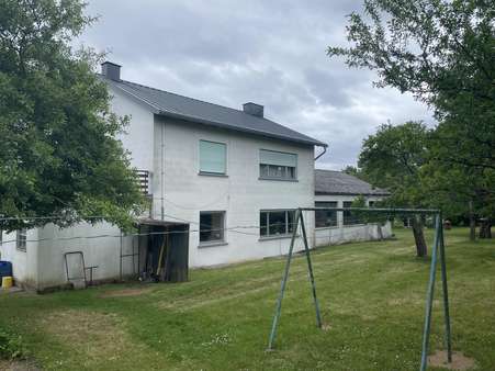 Haus Rückseite Haus Rückseite - Einfamilienhaus in 54426 Talling mit 147m² kaufen