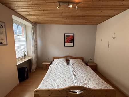 Schlafzimmer - Appartementhaus in 56850 Enkirch mit 320m² kaufen
