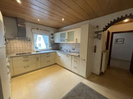 Küche - Doppelhaushälfte in 54470 Bernkastel-Kues mit 192m² kaufen