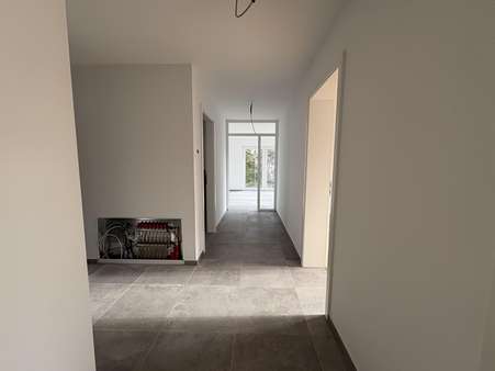 Flur - Etagenwohnung in 54516 Wittlich mit 101m² kaufen