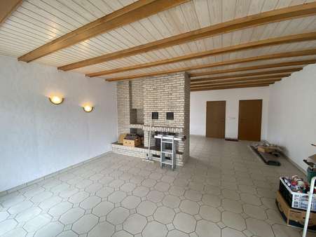 Wohnzimmer - Mehrfamilienhaus in 54536 Kröv mit 145m² kaufen