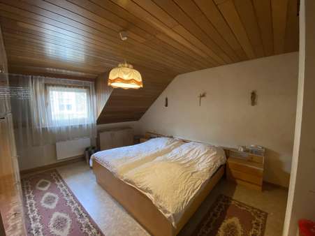 Schlafzimmer Schlafzimmer - Zweifamilienhaus in 54492 Zeltingen-Rachtig mit 233m² kaufen
