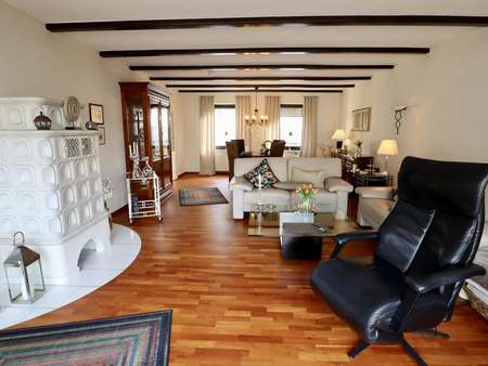 Wohnzimmer - Zweifamilienhaus in 56332 Hatzenport mit 308m² kaufen
