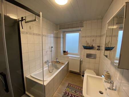 Badezimmer - Reihenendhaus in 54533 Laufeld mit 112m² kaufen