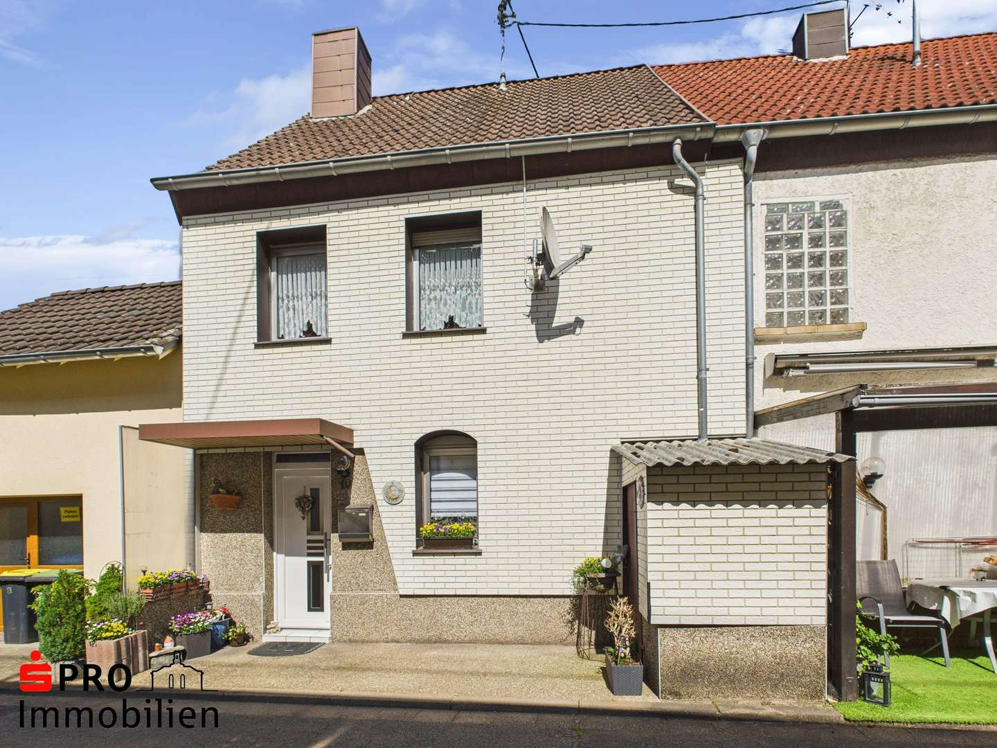Vorderansicht - Einfamilienhaus in 66352 Großrosseln mit 85m² kaufen