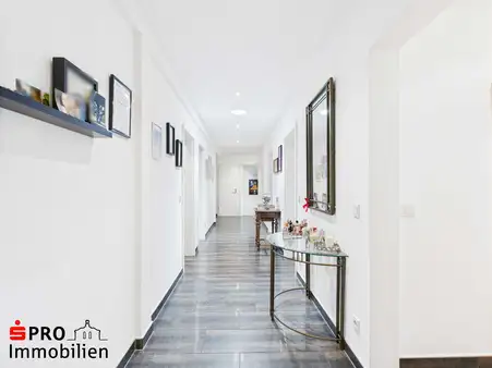 Immobilienpaket mit 3 Wohneinheiten und Luxus-Penthouse