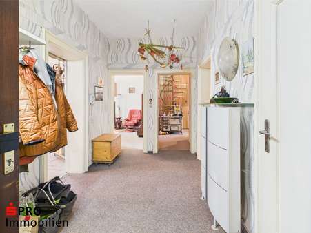 Flur Wohnung Erdgeschoss - Villa in 66806 Ensdorf mit 238m² kaufen