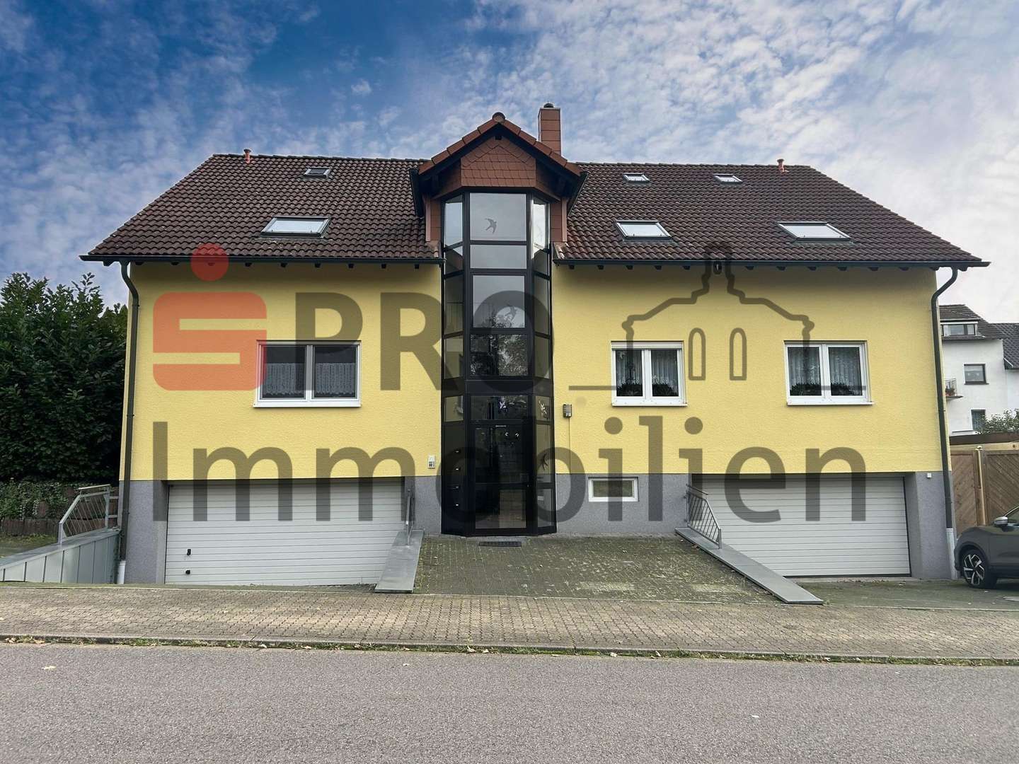 Frontansicht - Dachgeschosswohnung in 66333 Völklingen mit 64m² kaufen