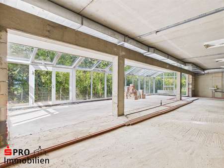 Lagerhalle - Ladenlokal in 66119 Saarbrücken mit 300m² kaufen