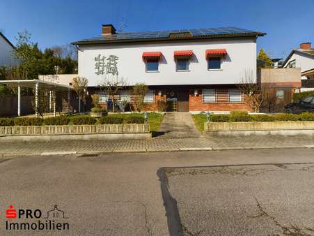Frontansicht - Einfamilienhaus in 66121 Saarbrücken mit 276m² kaufen