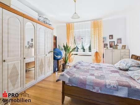 Schlafzimmer EG - Zweifamilienhaus in 66280 Sulzbach mit 190m² kaufen