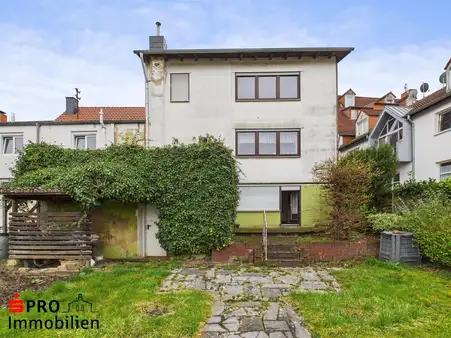 Mehrgenerationenhaus mit Gestaltungspotential in Püttlingen!