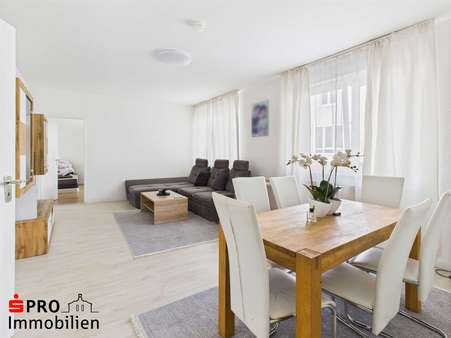 Wohn- und Essbereich - Mehrfamilienhaus in 66125 Saarbrücken mit 153m² kaufen