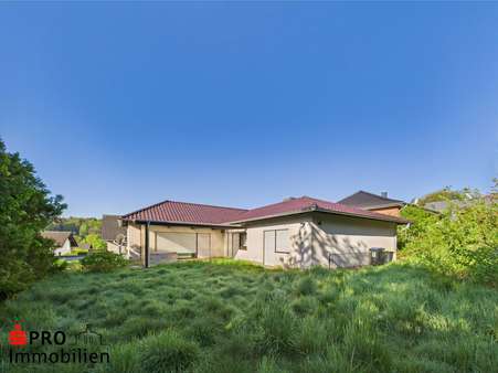 Rückansicht - Bungalow in 66352 Großrosseln mit 145m² kaufen