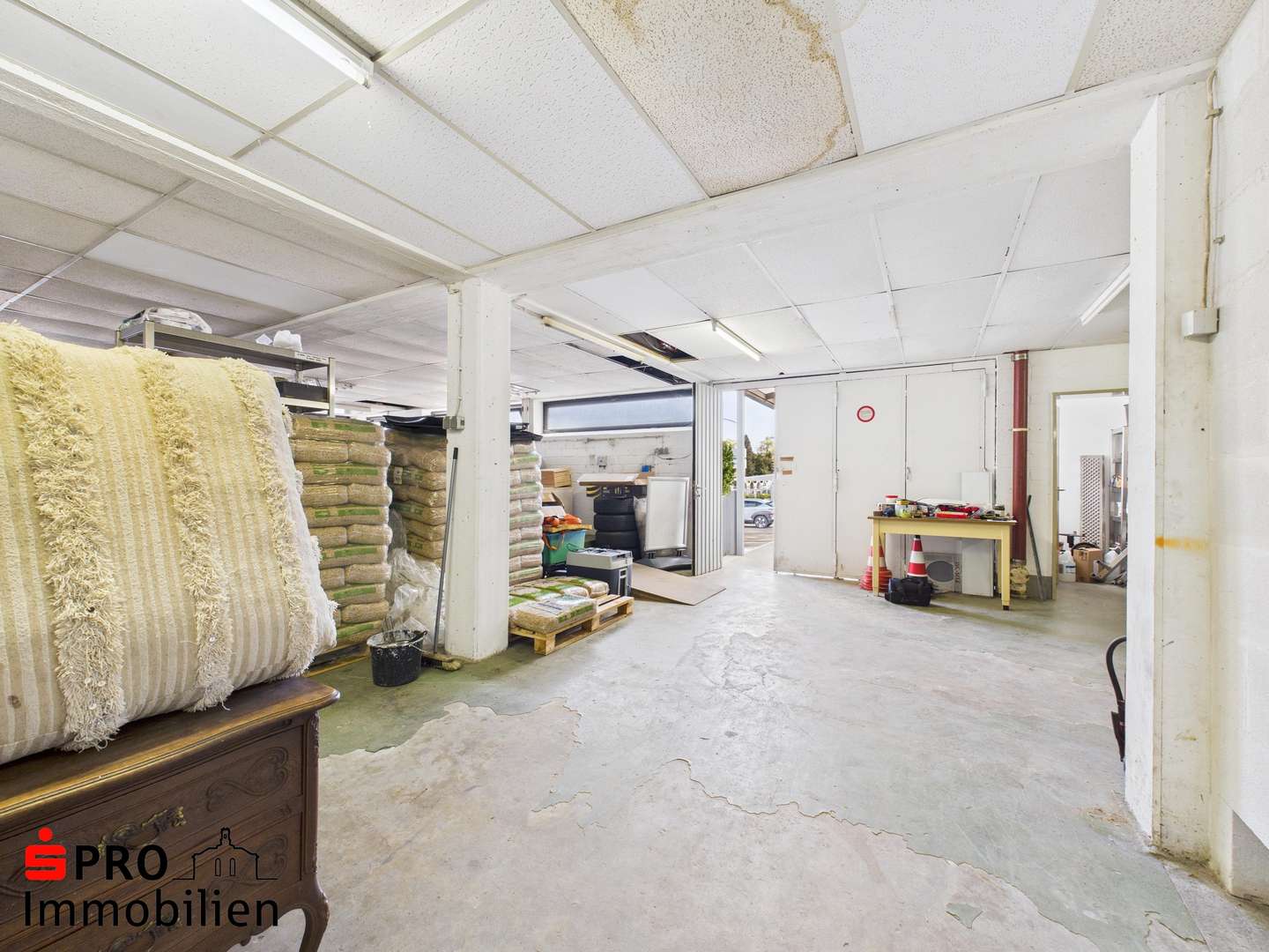 Lagerhalle Lagerhalle - Lager in 66119 Saarbrücken mit 260m² kaufen