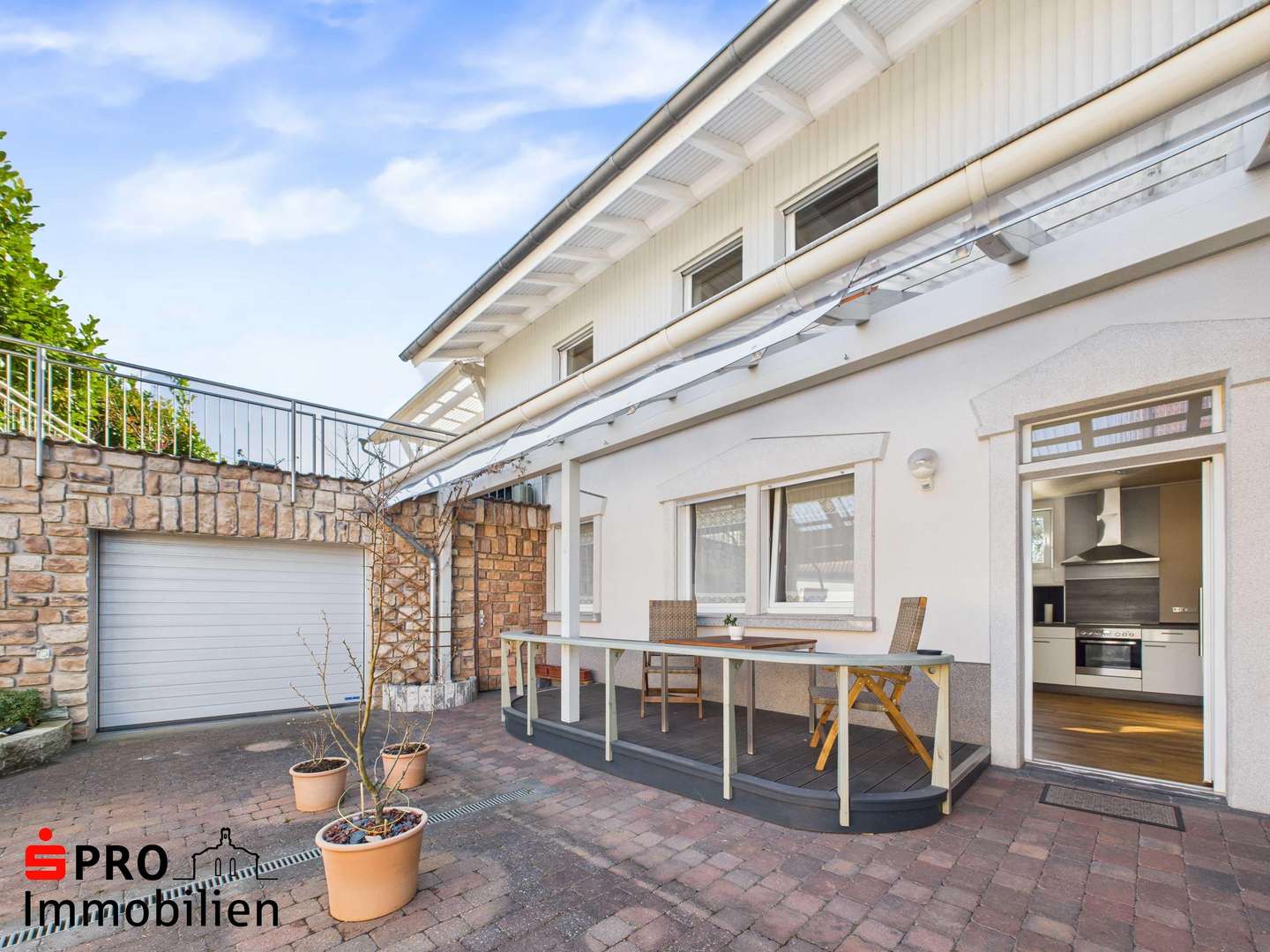 Terrasse - Erdgeschosswohnung in 66333 Völklingen mit 80m² kaufen