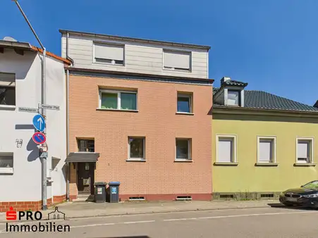 Charmantes Mehrfamilienhaus mit Garten