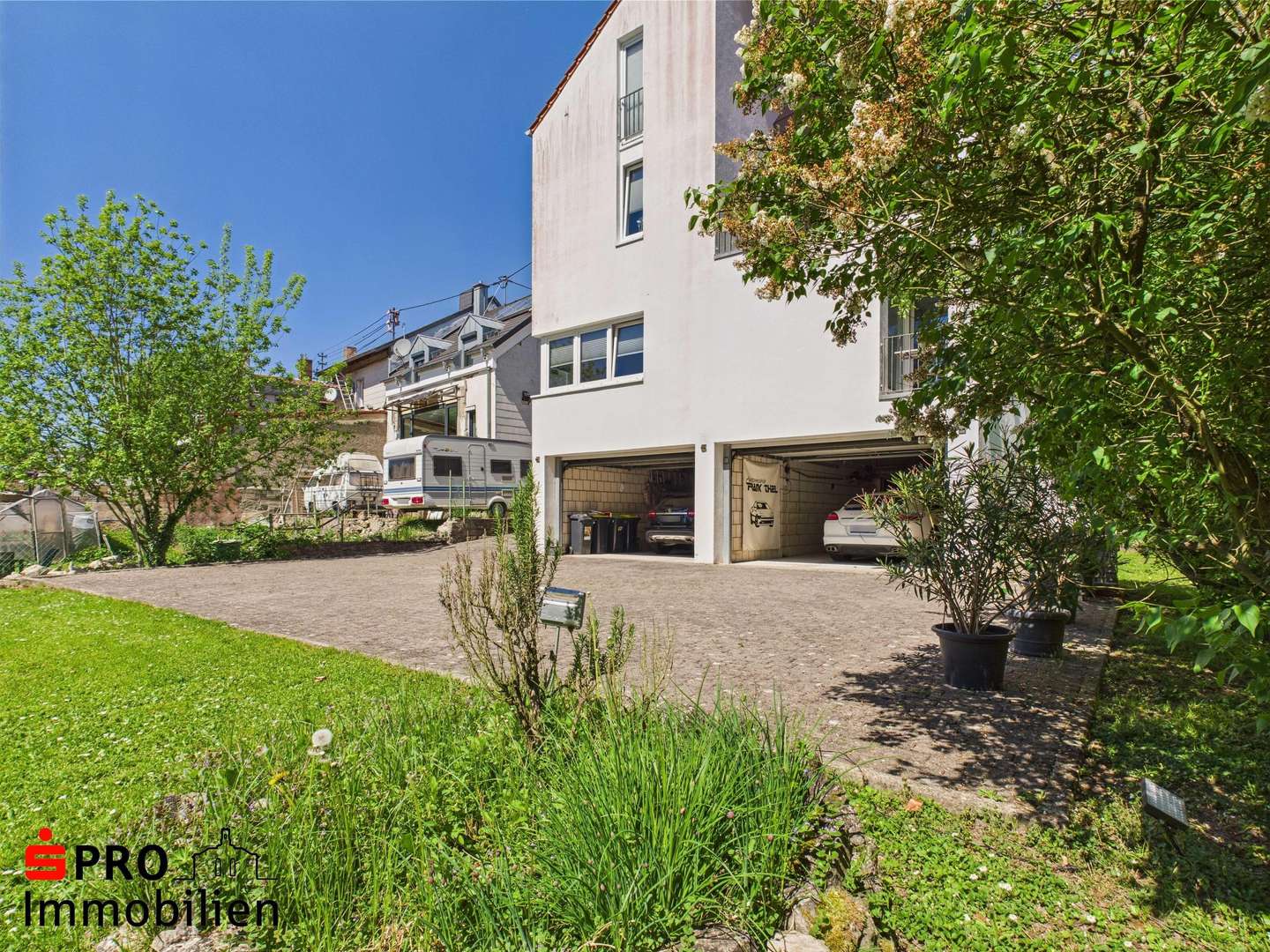 Außenansicht Außenansicht - Zweifamilienhaus in 66271 Kleinblittersdorf mit 218m² kaufen