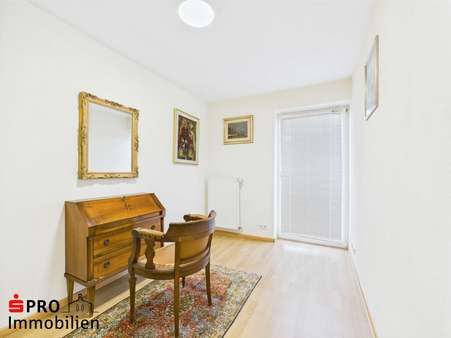 Zimmer Zimmer - Zweifamilienhaus in 66271 Kleinblittersdorf mit 218m² kaufen