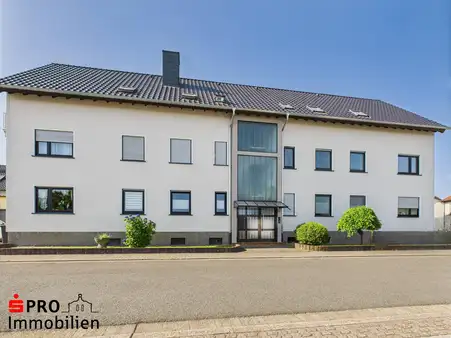 Gepflegte 3-ZKB-ETW mit Balkon und Garage in Riegelsberg