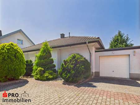 Garage Garage - Einfamilienhaus in 66333 Völklingen mit 120m² kaufen