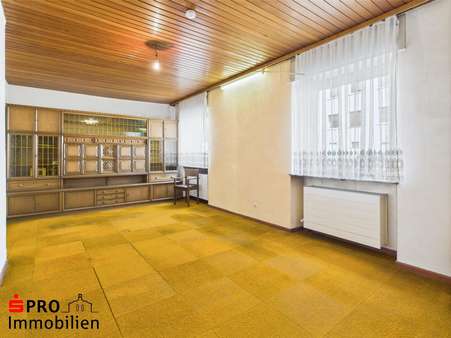 Wohnzimmer EG - Einfamilienhaus in 66346 Püttlingen mit 190m² kaufen