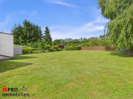 Garten - Reihenendhaus in 66352 Großrosseln mit 104m² kaufen