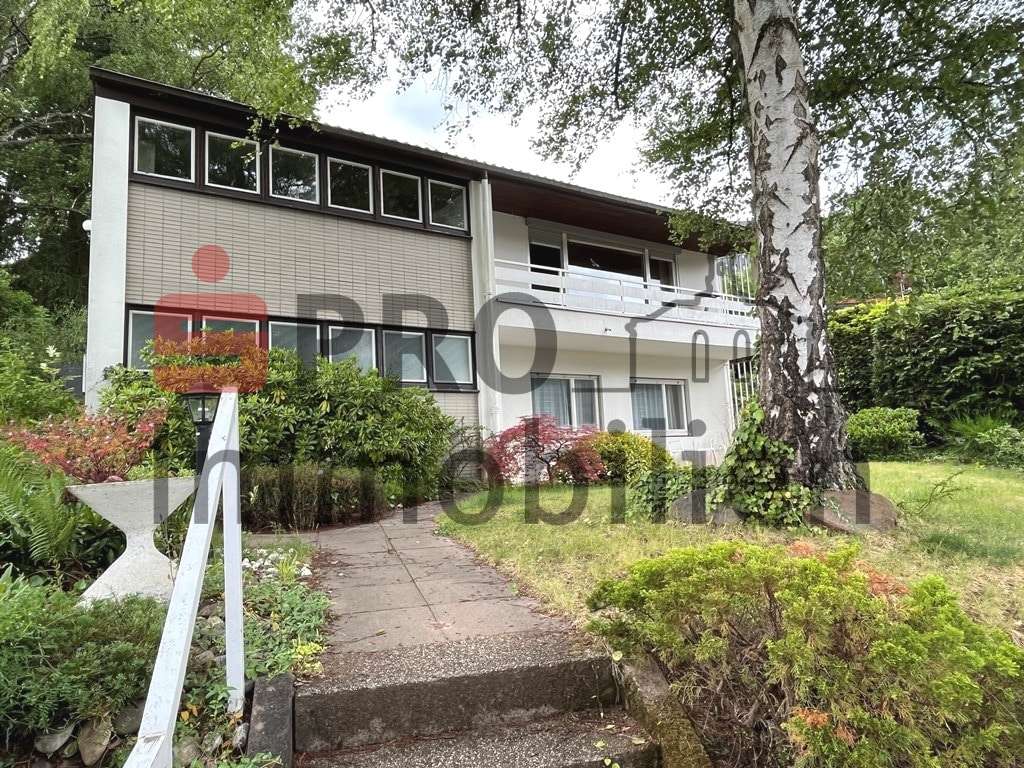 Vorderansicht - Einfamilienhaus in 66125 Saarbrücken mit 151m² kaufen