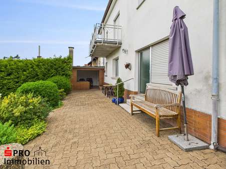 Terrasse Terrasse - Zweifamilienhaus in 66333 Völklingen mit 202m² kaufen