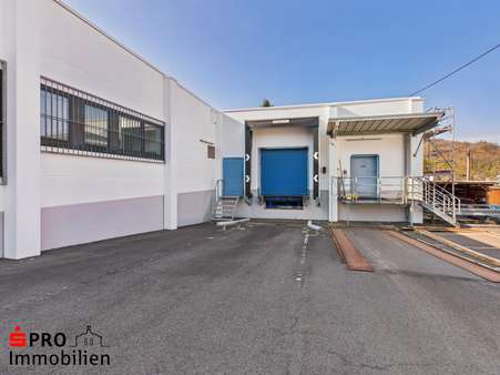 Außenansicht - Sonstige in 66693 Mettlach mit 1150m² mieten