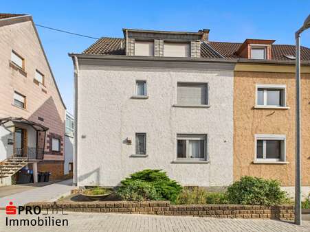 Frontansicht Frontansicht - Doppelhaushälfte in 66126 Saarbrücken mit 132m² kaufen