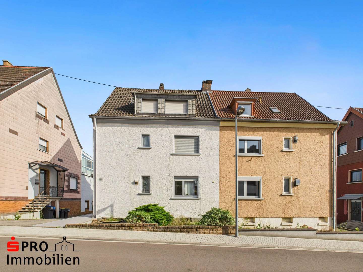 Frontansicht Frontansicht - Doppelhaushälfte in 66126 Saarbrücken mit 132m² kaufen