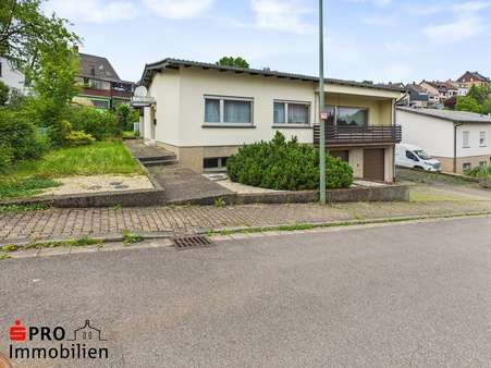 Außenansicht Außenansicht - Zweifamilienhaus in 66280 Sulzbach mit 173m² kaufen