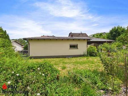 Rückansicht Rückansicht - Zweifamilienhaus in 66280 Sulzbach mit 173m² kaufen