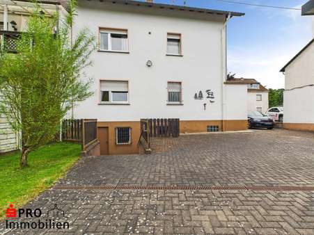 Rückansicht Rückansicht - Zweifamilienhaus in 66333 Völklingen mit 172m² kaufen